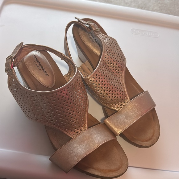 Cloud walkers Gold Wedge Shoes - Picture 4 of 4